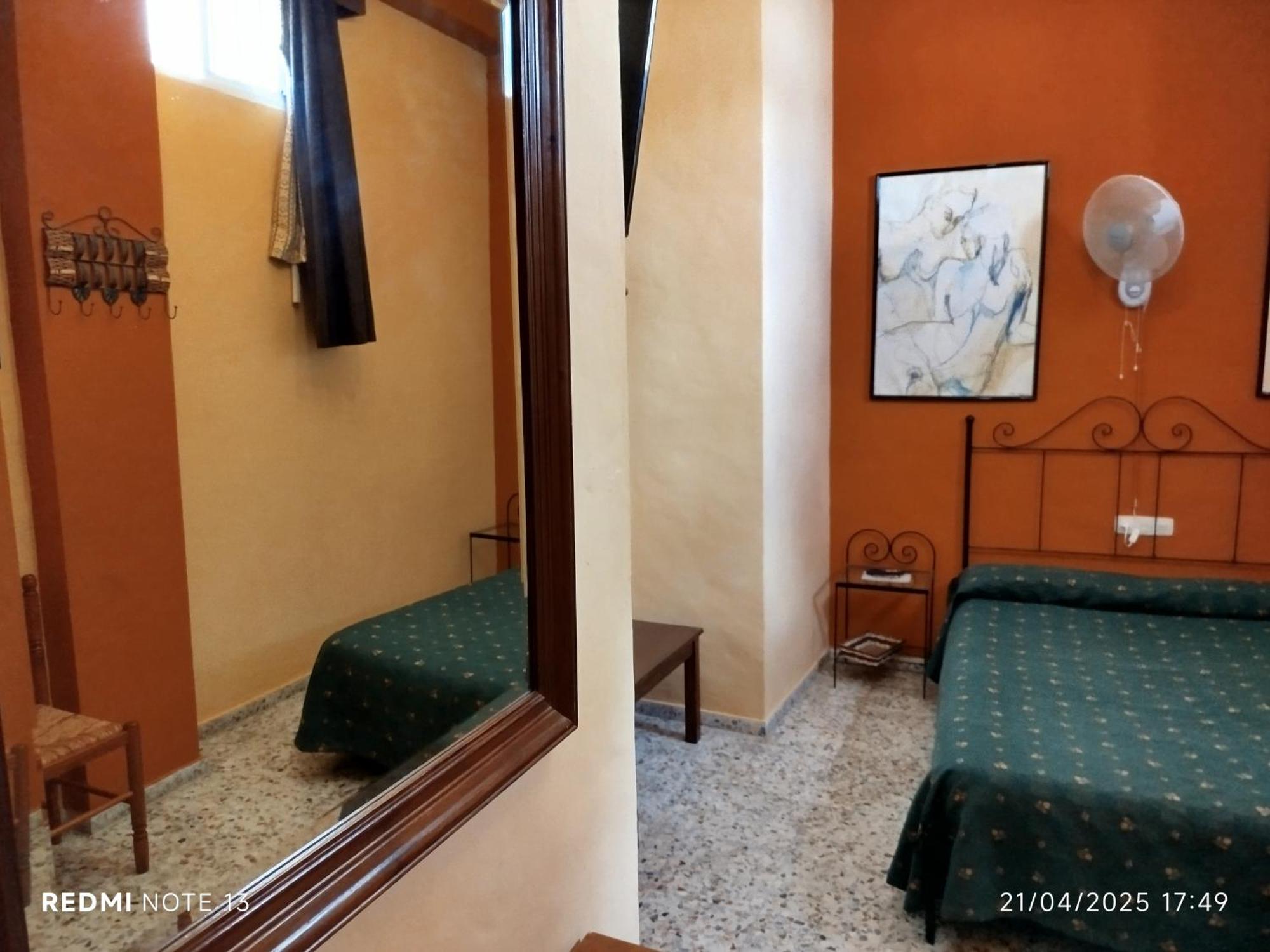 Hostal Manolo El Puerto de Santa María Oda fotoğraf