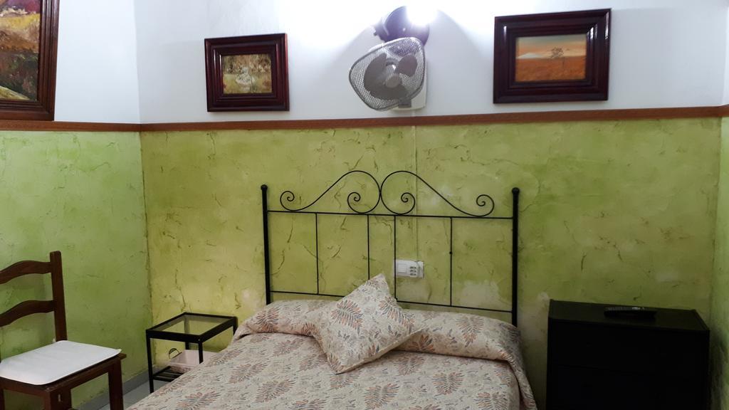 Hostal Manolo El Puerto de Santa María Dış mekan fotoğraf