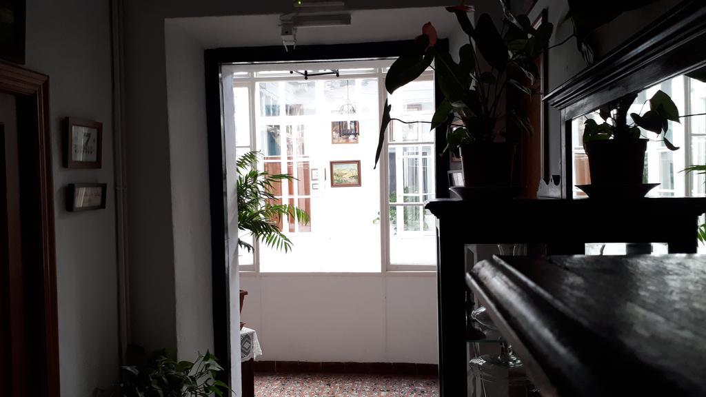 Hostal Manolo El Puerto de Santa María Dış mekan fotoğraf